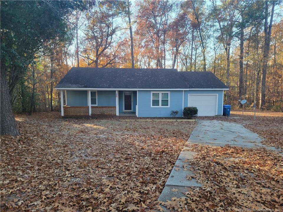 9313 Oak Meadow Ct in Fayetteville, NC - Building Photo