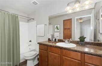 9259 E Raintree Dr, Unit 2 in Scottsdale, AZ - Building Photo - Building Photo