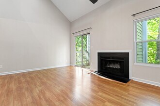 6001 Winterpointe Ln in Raleigh, NC - Building Photo - Building Photo