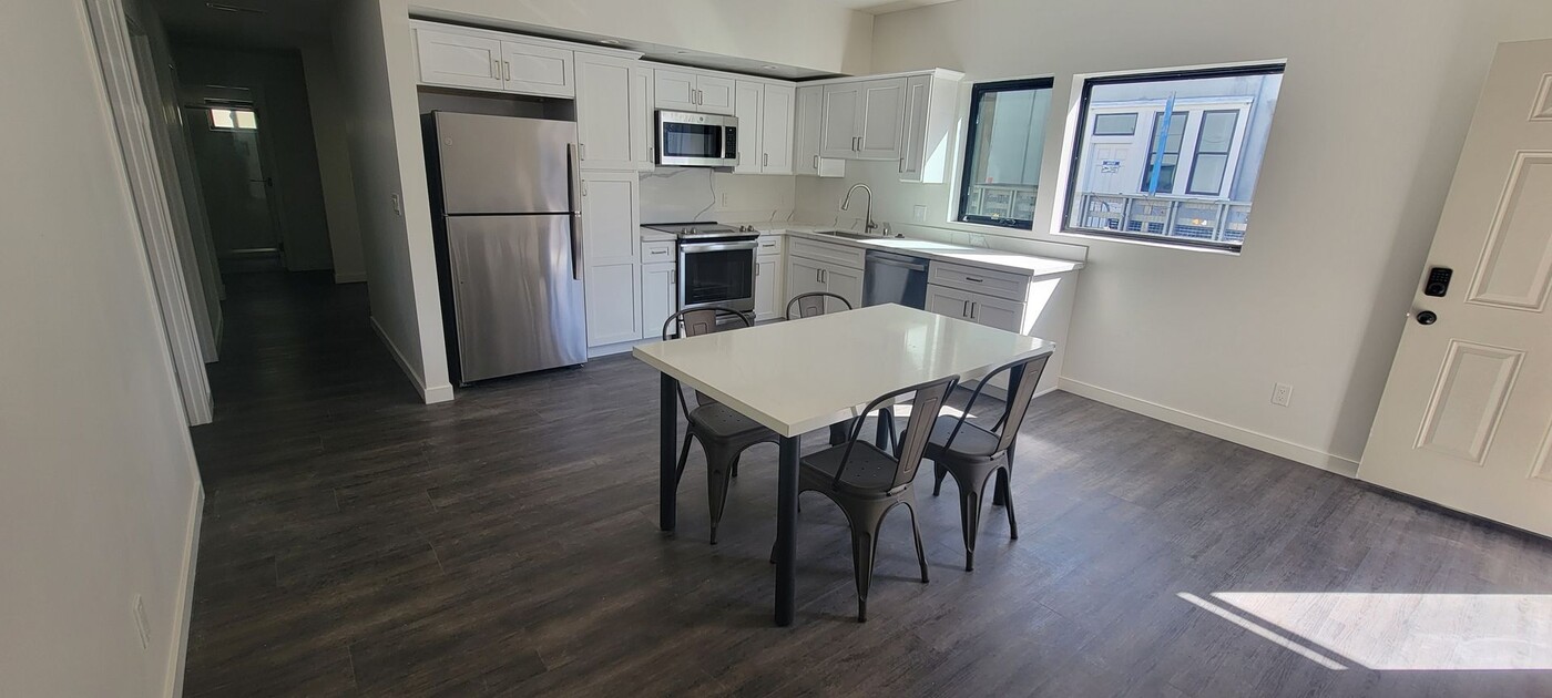 2737 Durant Ave in Berkeley, CA - Building Photo