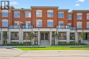 265 Cotton Grass St in Kitchener, ON - Building Photo