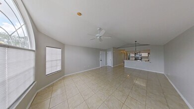 8702 Knightsbridge Ct in Kissimmee, FL - Building Photo - Building Photo