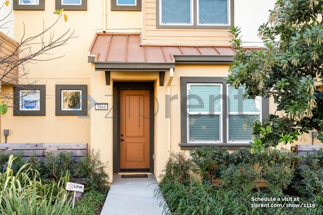 5866 Dublin Blvd in Dublin, CA - Building Photo - Building Photo