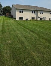 1143 Union Rd in Oregon, WI - Foto de edificio - Building Photo