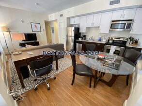 8 Winter Pl in Boston, MA - Building Photo - Building Photo