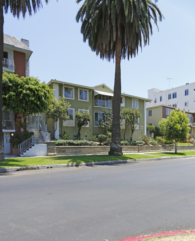 The Johanna Apartments in Los Angeles, CA - Building Photo - Building Photo