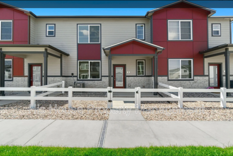 500 S Denver Ave in Fort Lupton, CO - Building Photo