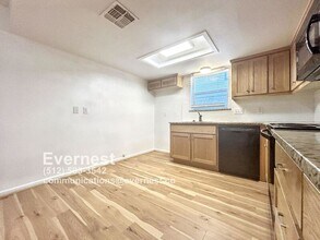 707 Valley View Dr in Pflugerville, TX - Building Photo - Building Photo