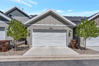 12249 S Marcellus Ct in Herriman, UT - Building Photo - Building Photo