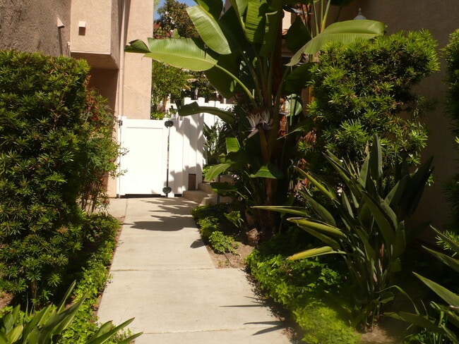 1361 Serena Cir in Chula Vista, CA - Building Photo - Building Photo