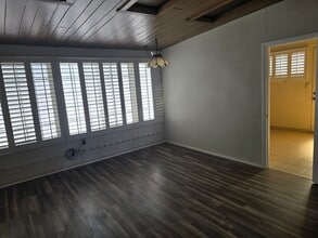 601 S Helena St in Anaheim, CA - Building Photo - Building Photo