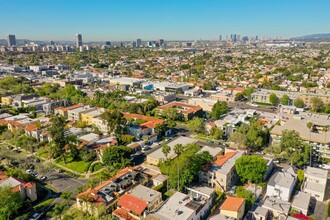 500 North Sycamore Avenue in Los Angeles, CA - Building Photo - Building Photo