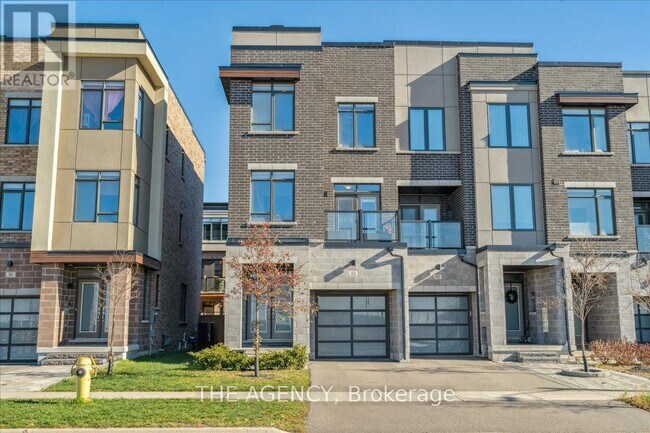 84 Salterton Cir in Vaughan, ON - Building Photo - Building Photo