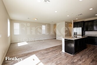 4235 Billowing Breeze Ave in North Las Vegas, NV - Foto de edificio - Building Photo