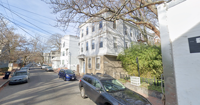 503 Franklin St, Unit 3 in Cambridge, MA - Foto de edificio - Building Photo