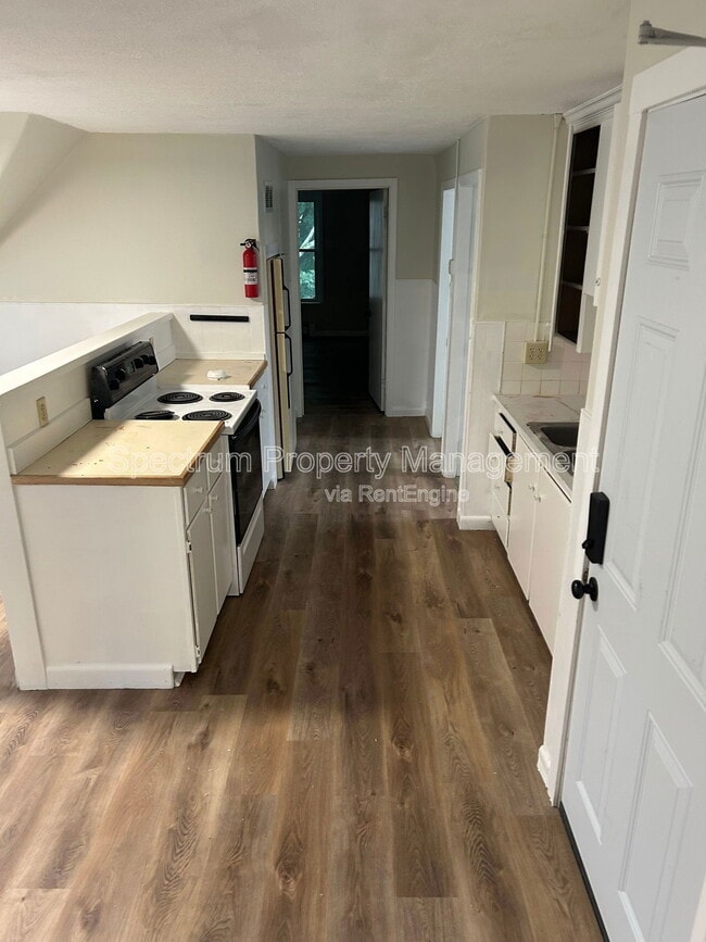 property at 195 Holland St
