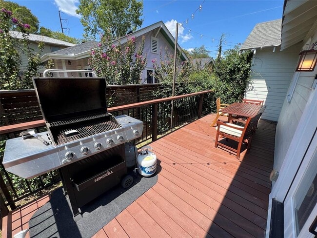 307 E 38th St in Austin, TX - Building Photo - Building Photo