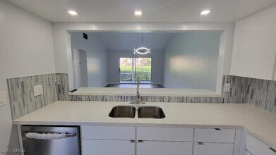 118 Quail Forest Blvd in Naples, FL - Building Photo - Building Photo