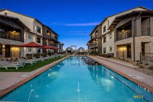 634 Central Pkwy in New Braunfels, TX - Building Photo