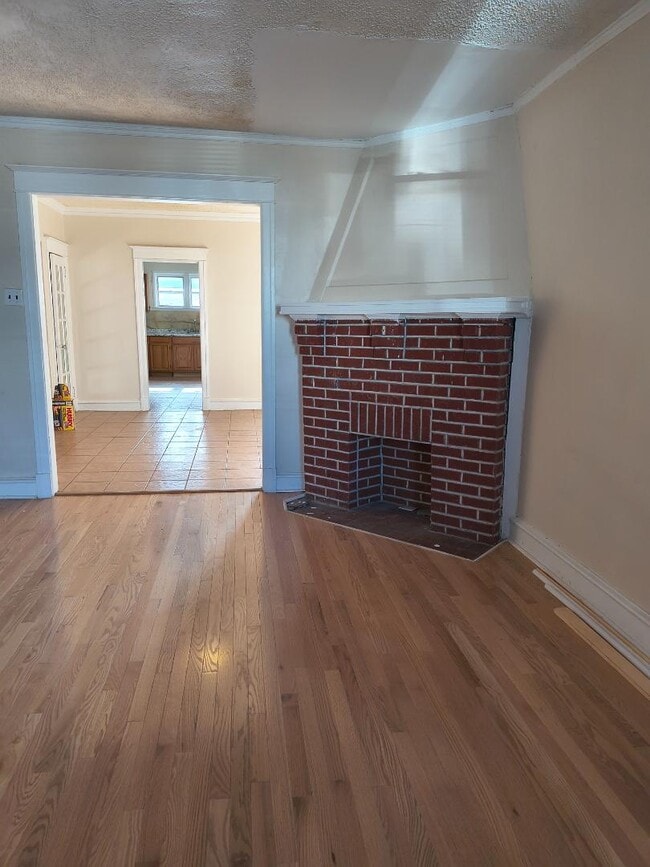 616 E Wyoming Ave in Philadelphia, PA - Building Photo - Building Photo