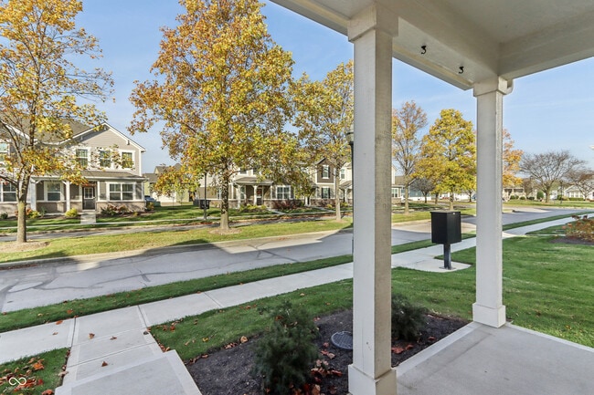 7277 Governors Row in Avon, IN - Building Photo - Building Photo