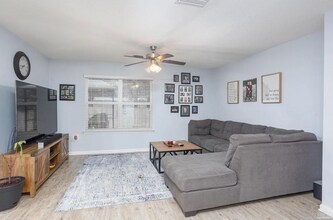 9470 Lutoo Ln in Bellview, FL - Building Photo - Building Photo