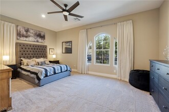 30 Olympia Outlook Dr in Las Vegas, NV - Building Photo - Building Photo