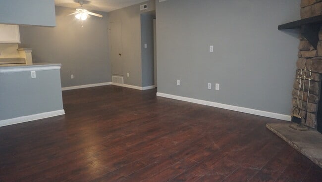 4400 S Quebec St, Unit b-208 in Denver, CO - Building Photo - Building Photo