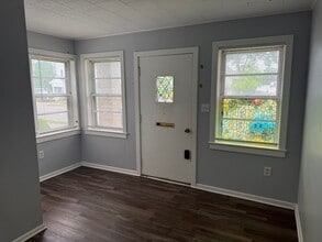 226 E Maple St in Jeffersonville, IN - Building Photo - Building Photo
