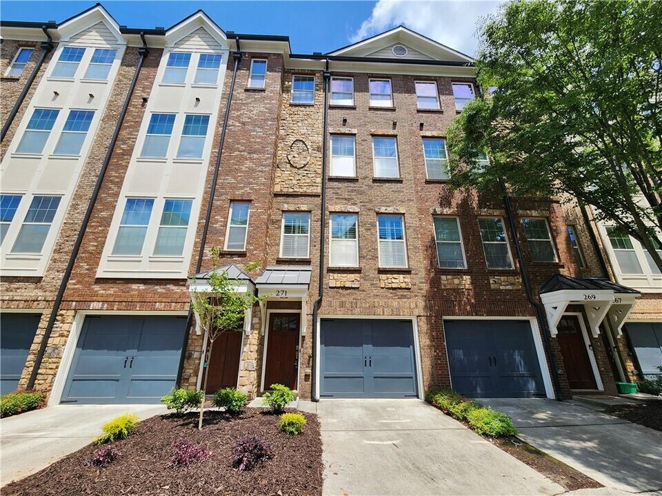 271 Goodson Way NW in Atlanta, GA - Building Photo