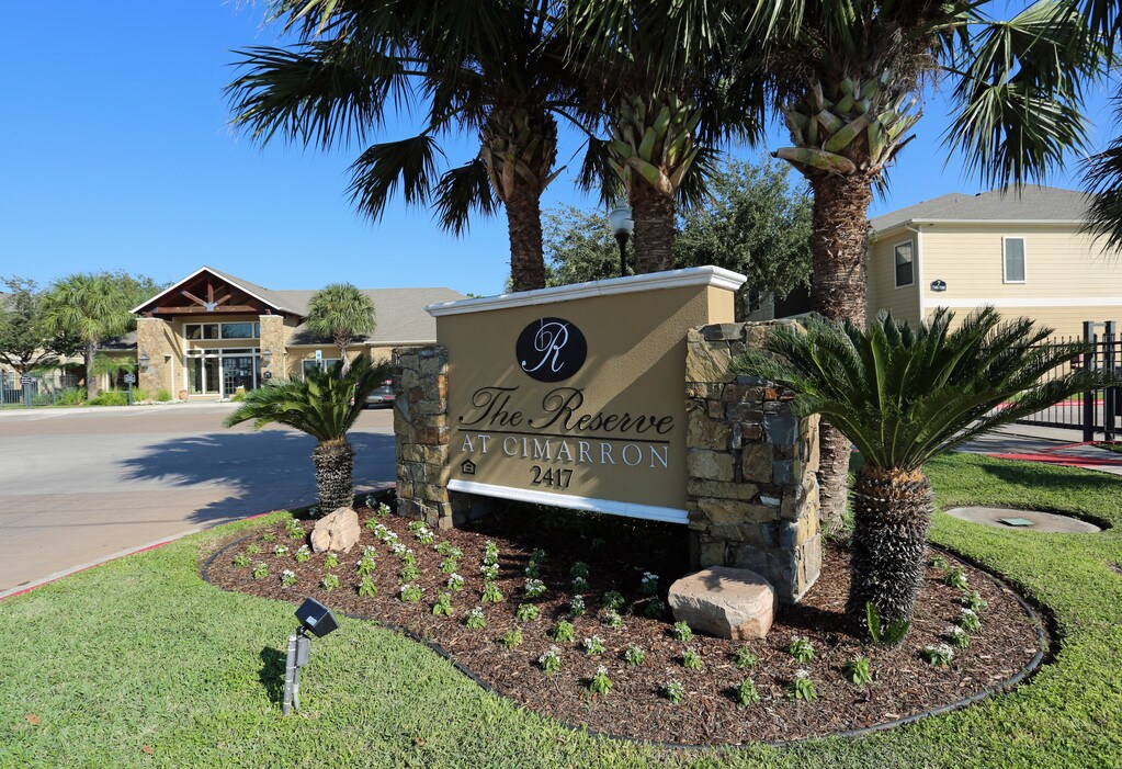 The Reserve at Cimarron Apartments in Mission, TX