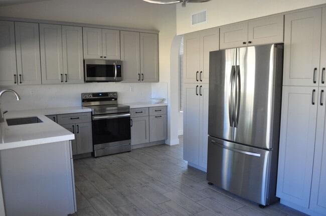 10795 N 109th St in Scottsdale, AZ - Building Photo - Building Photo