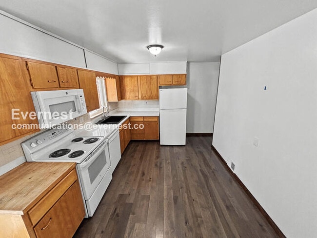 6822 Moore St in Arvada, CO - Building Photo - Building Photo