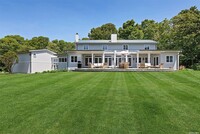 98 Northwest Rd in East Hampton, NY - Building Photo - Building Photo