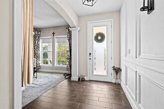 5709 Silver Sun Dr in Apollo Beach, FL - Building Photo - Building Photo