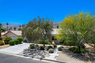 51575 Avenida Navarro in La Quinta, CA - Building Photo - Building Photo