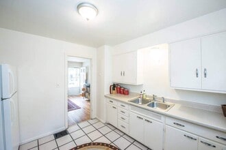 5163 Caroline Ave in Indianapolis, IN - Building Photo - Building Photo