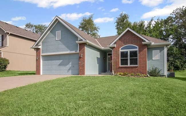 property at 624 NE 99th St