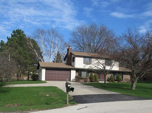 property at 12706 N Maplecrest Ln