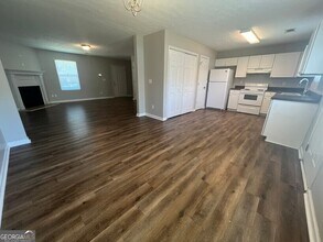 309 Goldenrod Dr in Stockbridge, GA - Building Photo - Building Photo