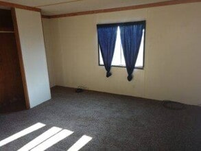 22807 W Alden Ave in Alliance, OH - Building Photo - Building Photo