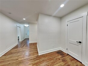 108 Burbank Dr NW in Atlanta, GA - Building Photo - Building Photo