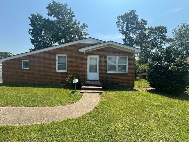 property at 806 Carolina St