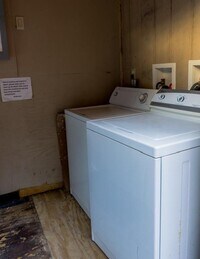 4704 Chenevert St - 12