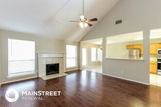 108 Lonesome Dove Ln in Forney, TX - Foto de edificio - Building Photo