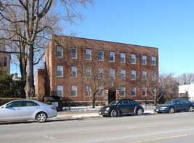 555 Wethersfield Ave Apartments