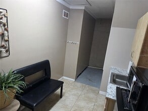 23737 Lake Ave in Sorrento, FL - Building Photo - Building Photo