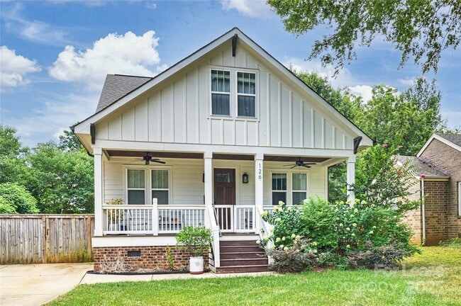 property at 126 N Smallwood Pl