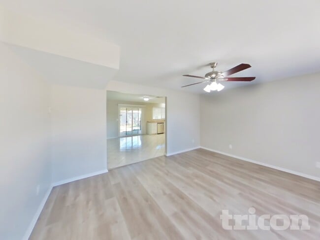 3644 N 89th Ave in Phoenix, AZ - Building Photo - Building Photo