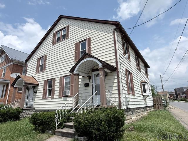 property at 541 Ash St